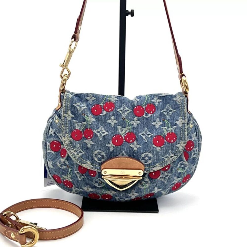 Louis Vuitton Women Pre-Loved Bag Very Good Condition